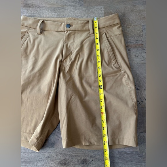 Lululemon Men’s Shorts size 34 - Picture 6 of 8